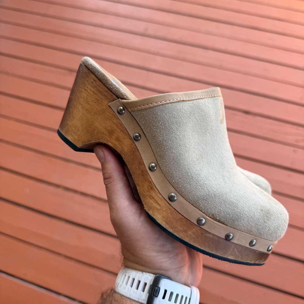 Candies Vintage Tan Suede Studded Wood Platform Clogs Mules Size 5.5 Brazil